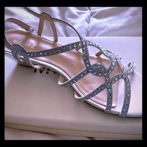 Maripé silver sparkly sandals. NWT